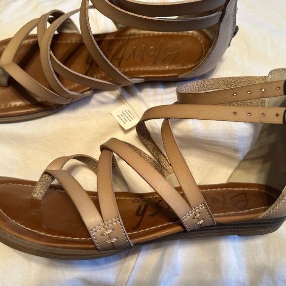 Blowfish Tan Gladiator Sandals with Adjustable Straps - Picture 2 of 3